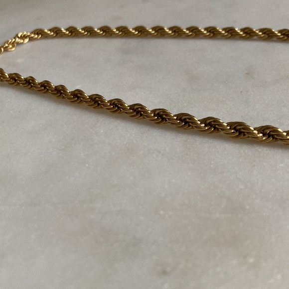 Thick Gold Rope Chain Necklace - Picture 4 of 4